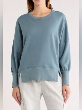 NWT Z by Zella Wind down terry volume pullover crewneck Split Hem